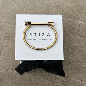 Artizan Joyeria Weight Bangle Gold Bracelet